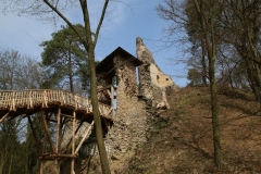 hrad Hláska 1 km od penzionu U Čerta